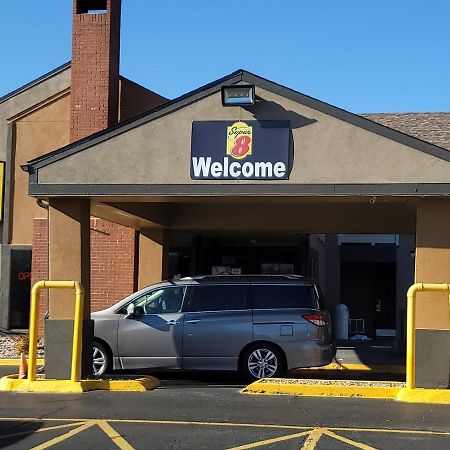 Super 8 By Wyndham Kansas City Airport North Ngoại thất bức ảnh