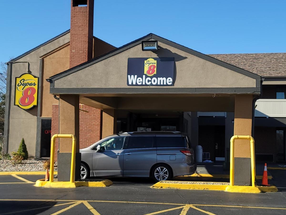 Super 8 By Wyndham Kansas City Airport North Ngoại thất bức ảnh
