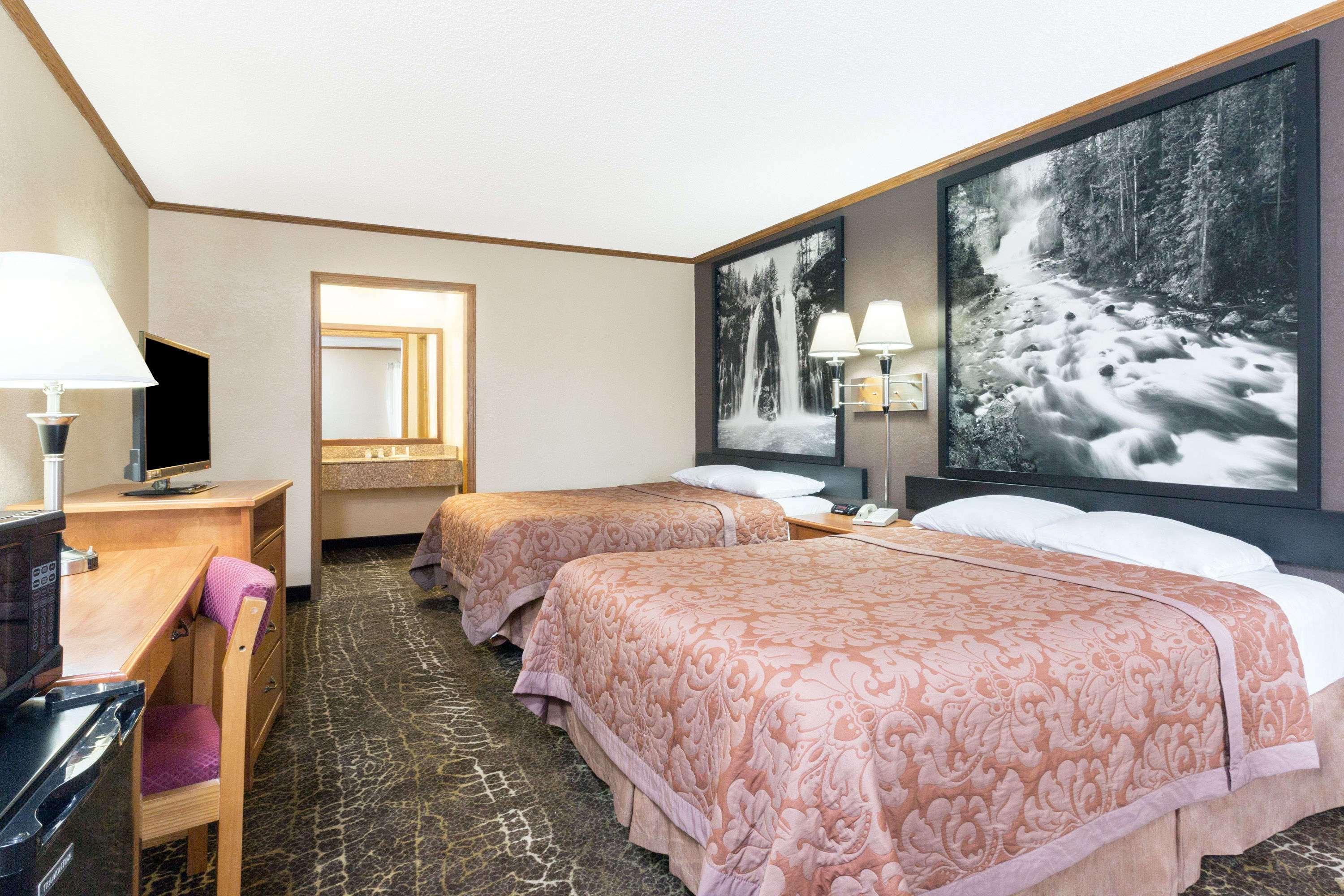 Super 8 By Wyndham Kansas City Airport North Ngoại thất bức ảnh