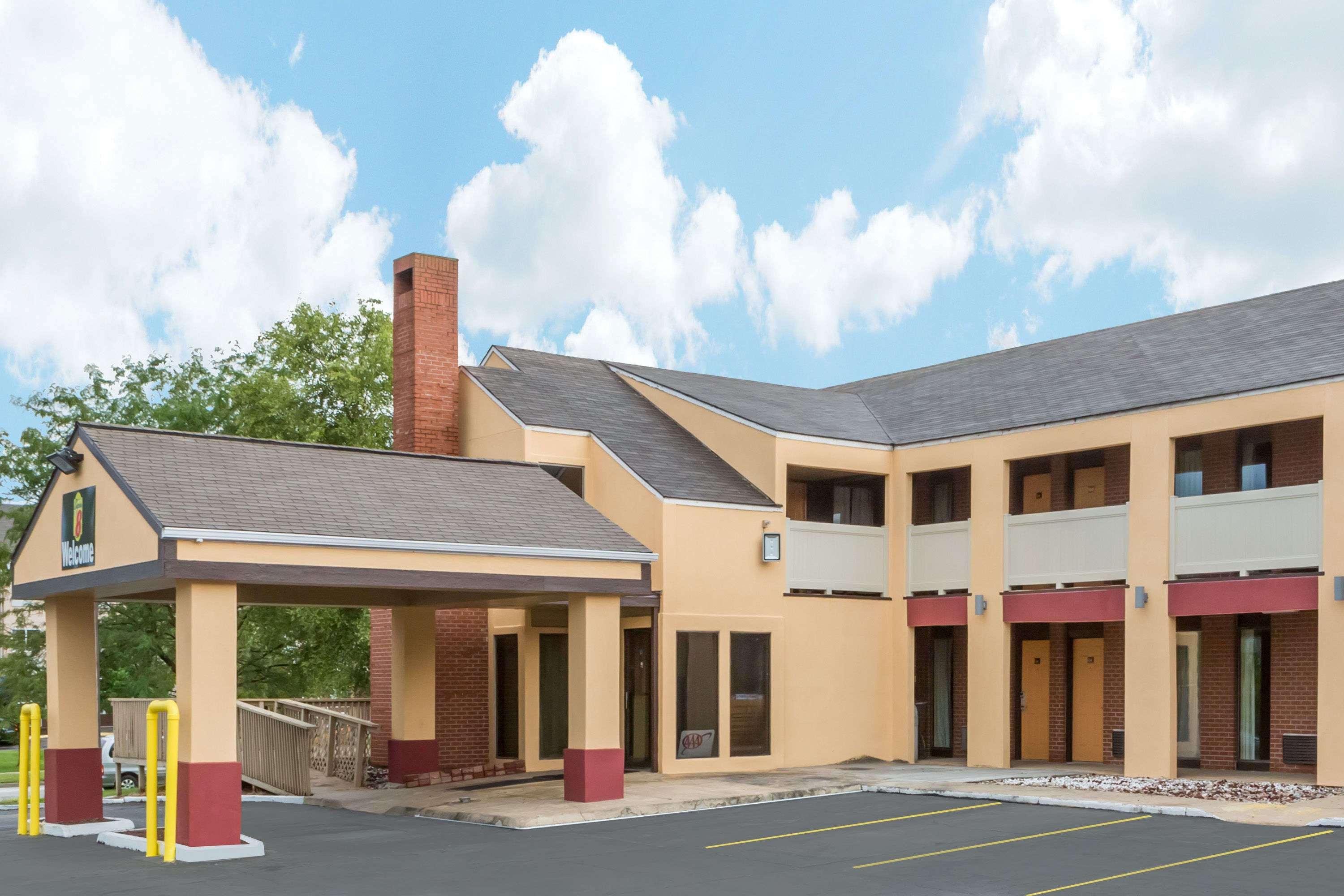 Super 8 By Wyndham Kansas City Airport North Ngoại thất bức ảnh