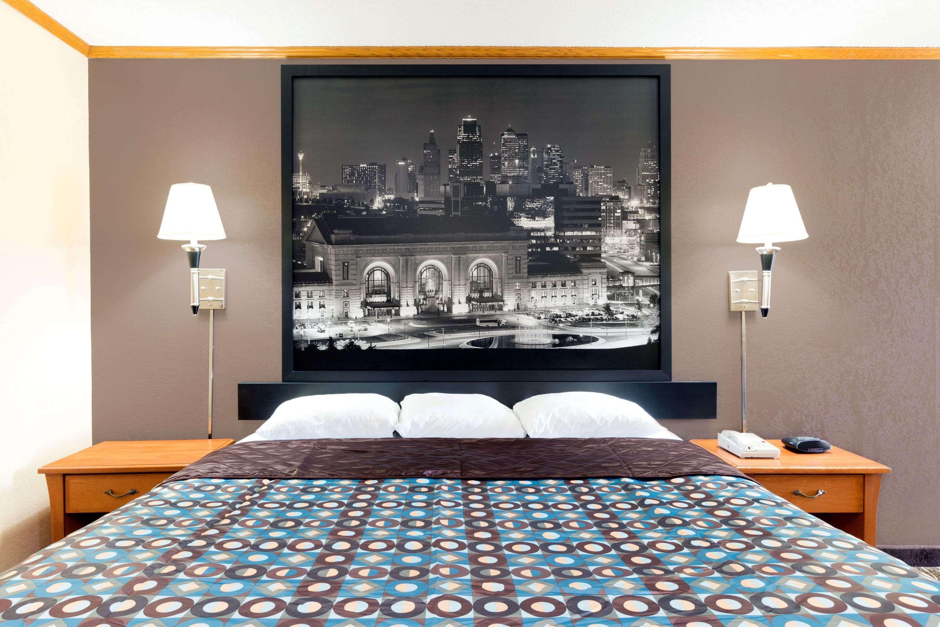 Super 8 By Wyndham Kansas City Airport North Ngoại thất bức ảnh