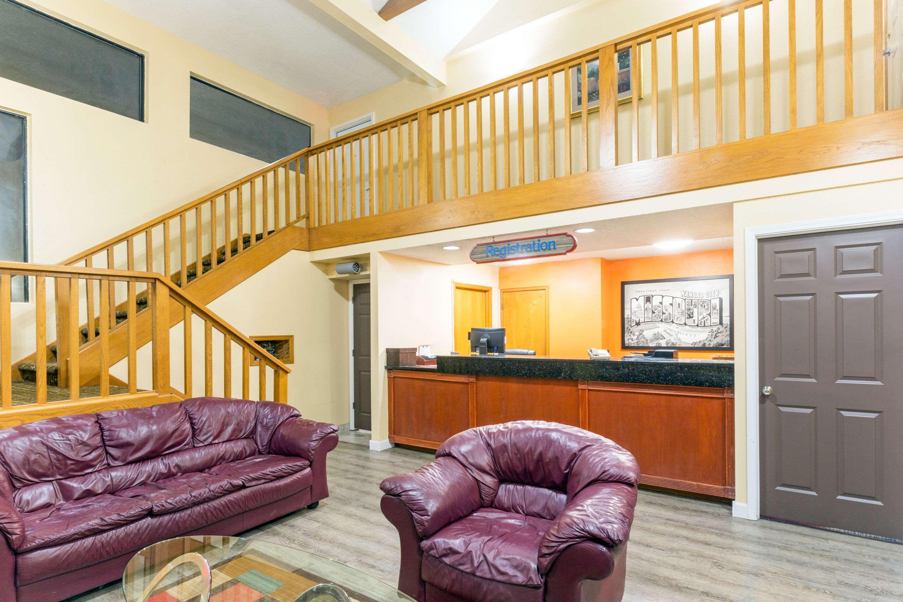 Super 8 By Wyndham Kansas City Airport North Ngoại thất bức ảnh