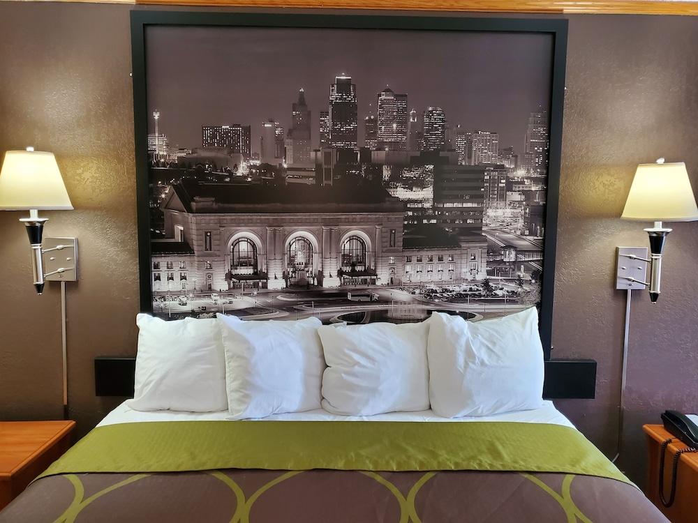 Super 8 By Wyndham Kansas City Airport North Ngoại thất bức ảnh