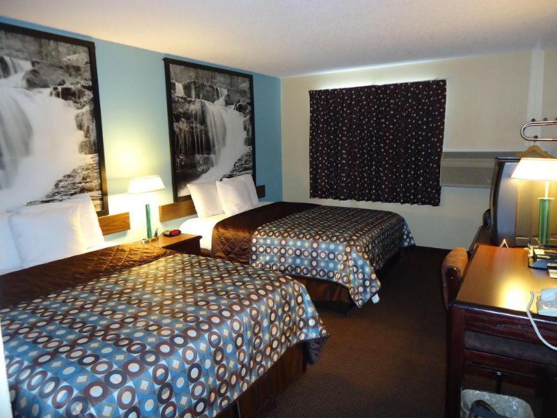 Super 8 By Wyndham Kansas City Airport North Ngoại thất bức ảnh